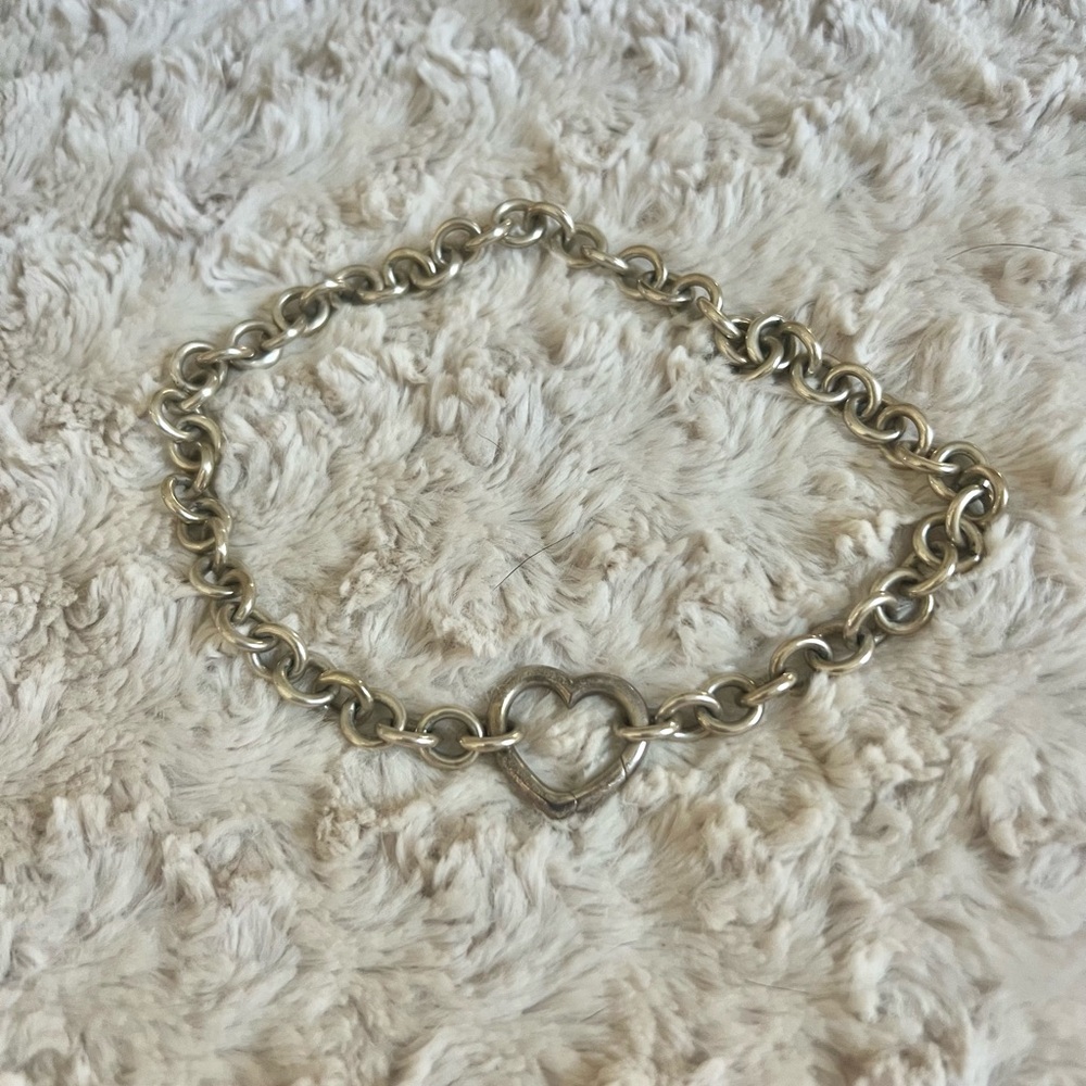 Tiffany’s open heart clasp necklace